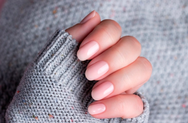 Soap nails : la manicura ultra limpia que domina 2026